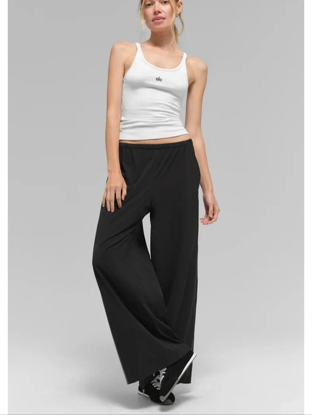 ALO BREEZY WIDE LEG PANT Large
